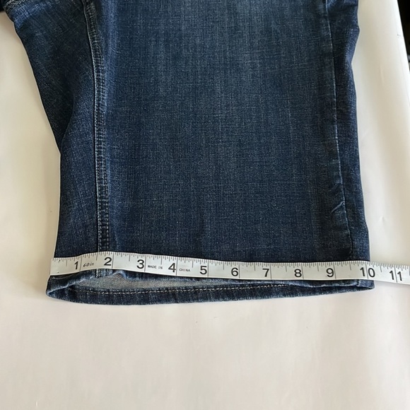 Curves 360 by NYDJ Boost Bermuda Sorts High Rise Size 16 - Picture 8 of 16